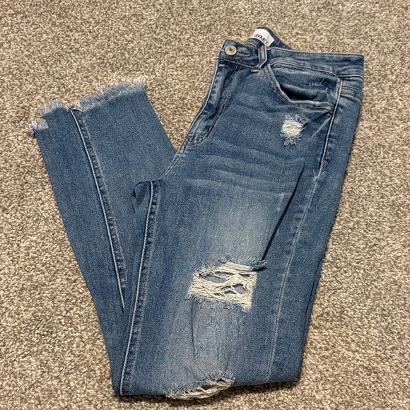 Vervet Distressed Jeans - Picture 1 of 5